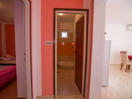 Apartments With A Parking Space Lopar, Rab - 22558