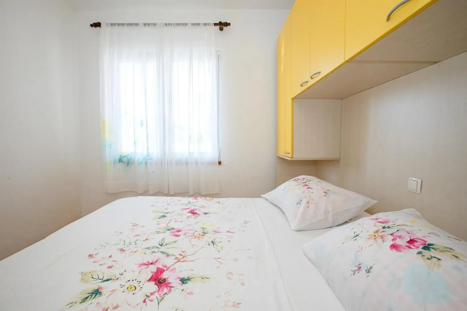 Apartments With A Parking Space Lopar, Rab - 22558 Lopar